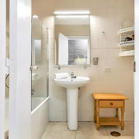 公寓 Studio In Los Cristianos, First Line Of The Beach 洛斯克里斯蒂亚诺斯
